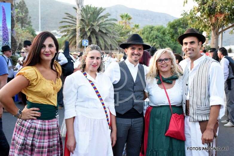 Romeros ayer en el desfile popular de Valsequillo (Foto Antonio Alí)